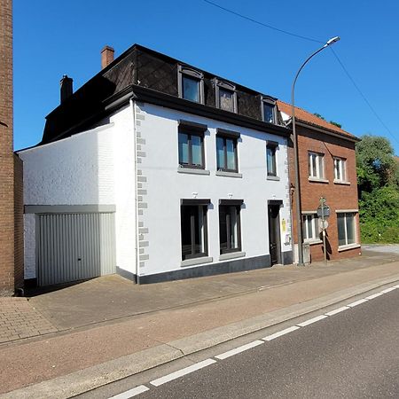 Biesenbilzen Villa Buitenkant foto